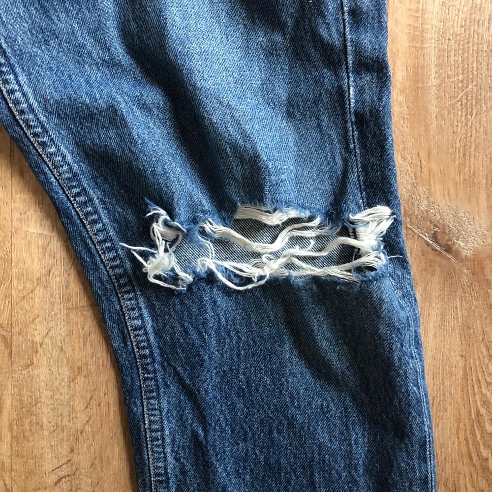 Naturally distressed Agolde Riley High Rise Jean / size 27 - Picture 7 of 15